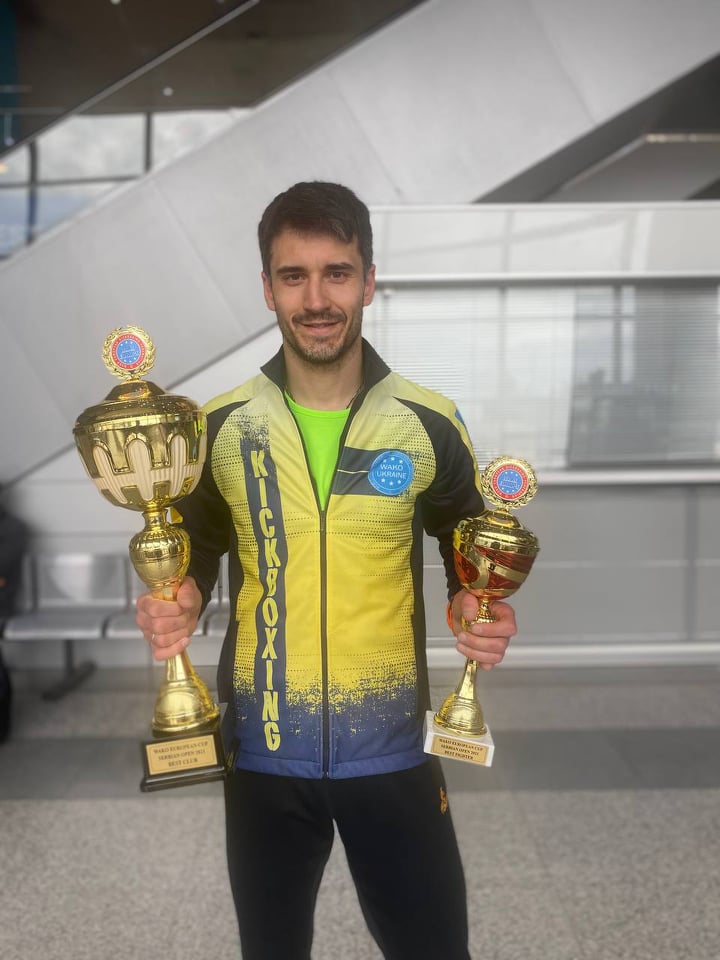 Павло Замятін стає найкращим бійцем Кубка Європи з кікбоксингу WAKO. фото