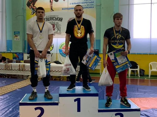 Олексій Борута переміг на Всеукраїнському турнірі з вільної боротьби. фото