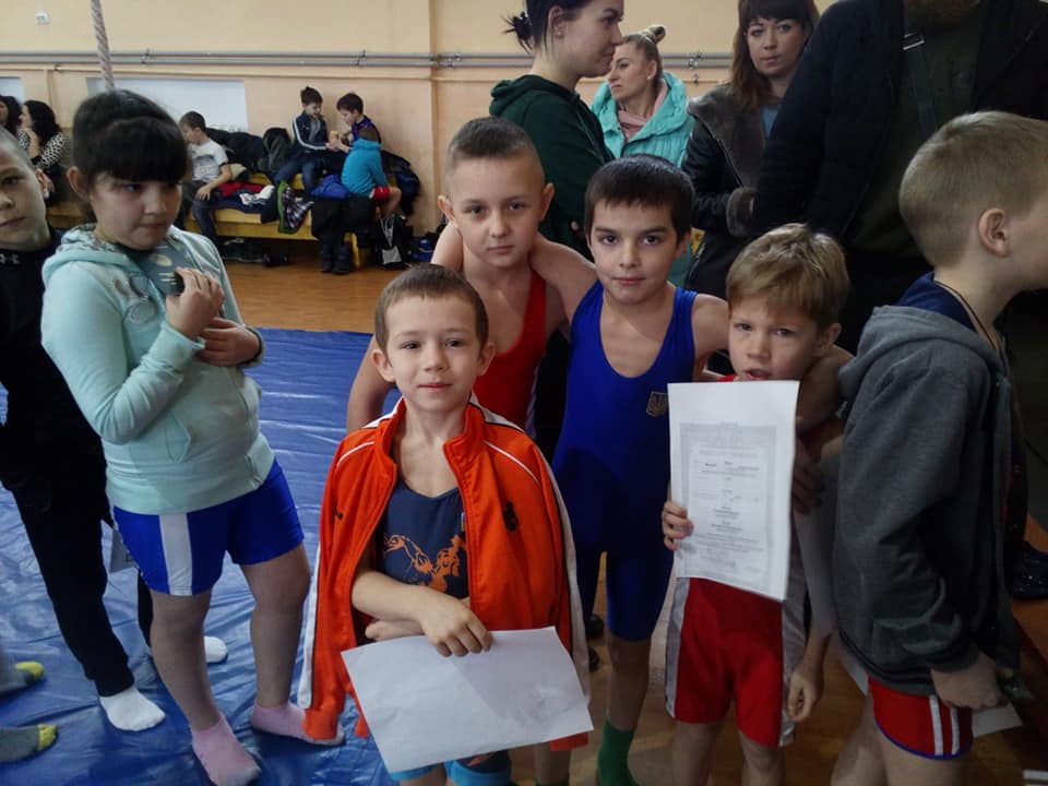 Чемпіонат ДЮСШ \"Богатир" з вільної боротьби. Фото