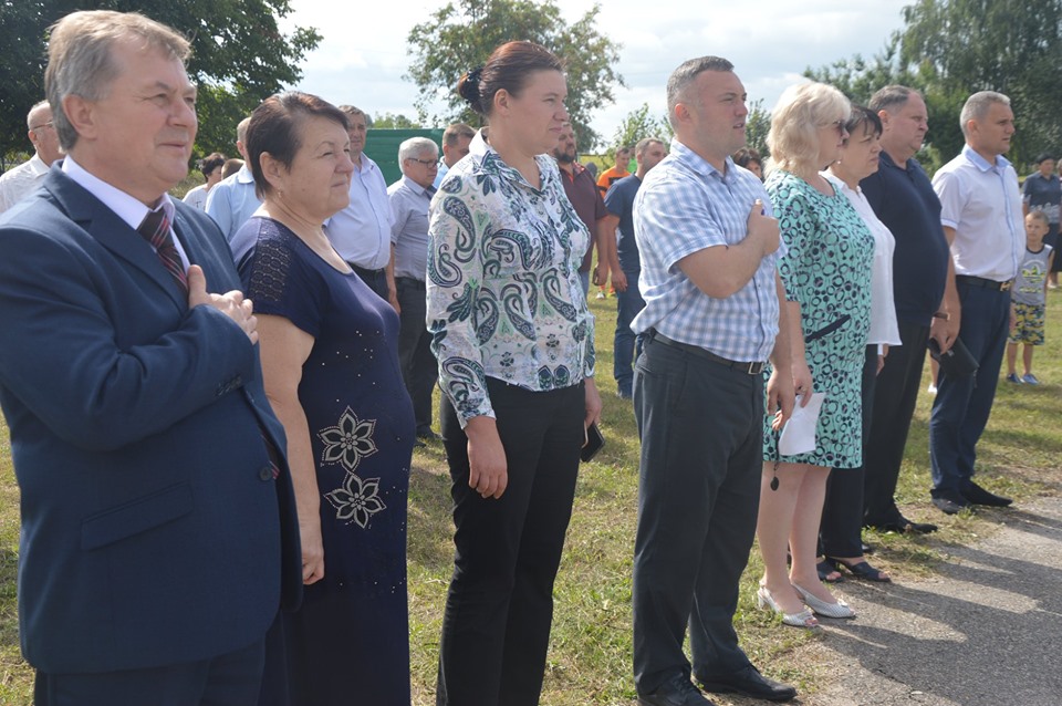 Відкриття міні-футбольного майданчика, Телешівка. Фото