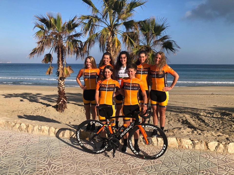 Збори в Іспаінї. Фото