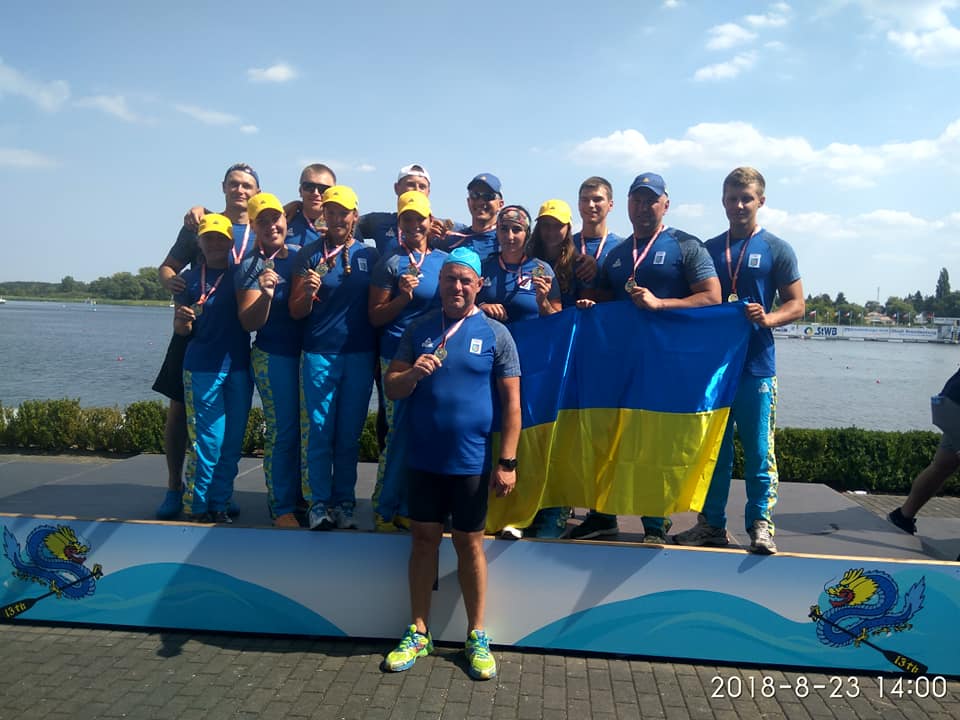 ЧЄ з веслування на човнах «Дракон». Фото