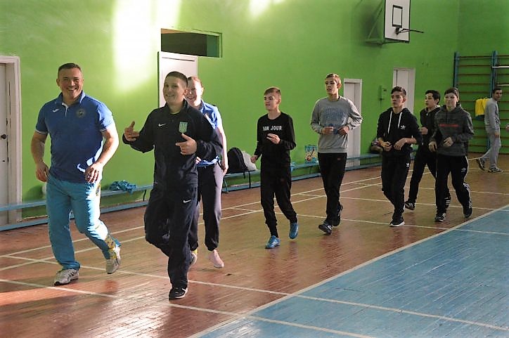 Школа №1, Узин. Фото