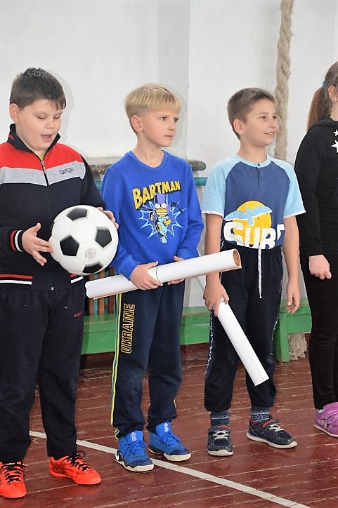 Узинська гімназія. Фото