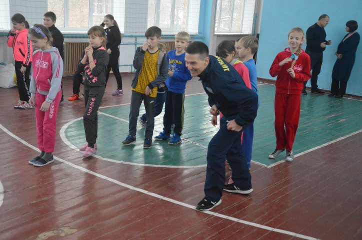 Школа №2, Узин. Фото