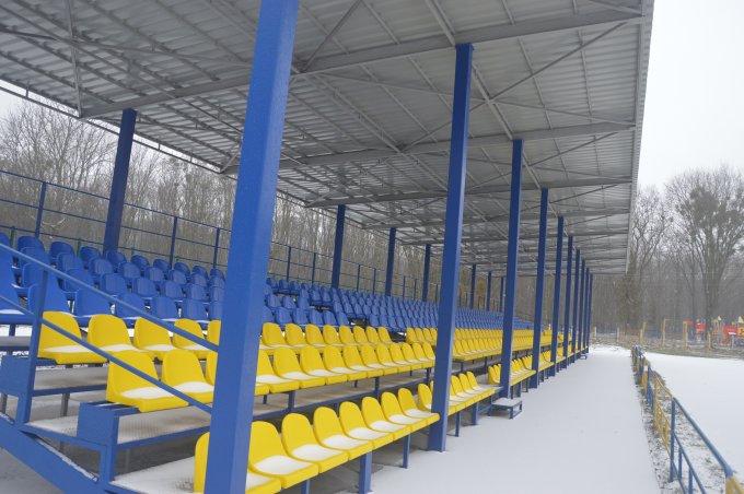 Стадіон \"Колос\", Яготин. Фото