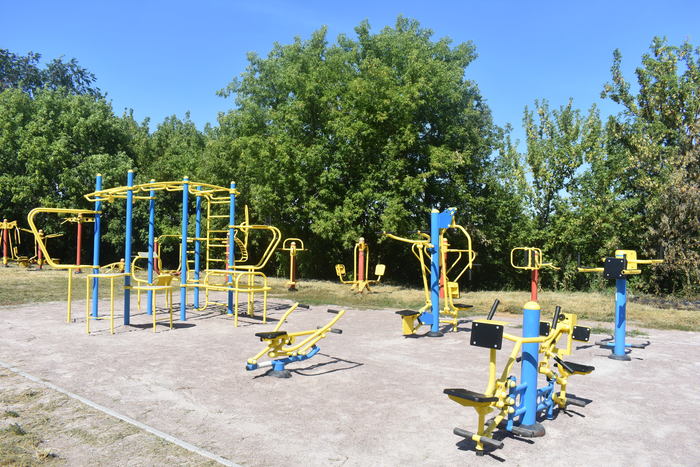 Відкриття workout-майданчиків в Макарівському районі. Фото