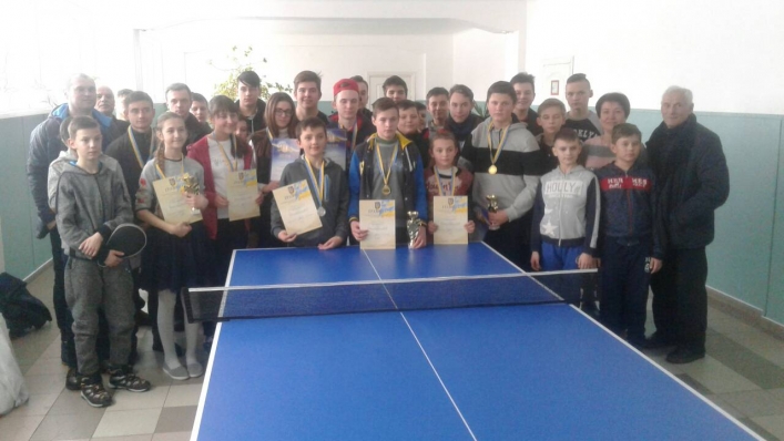 Чемпіонат з настільного тенісу, Шкварівка. Фото