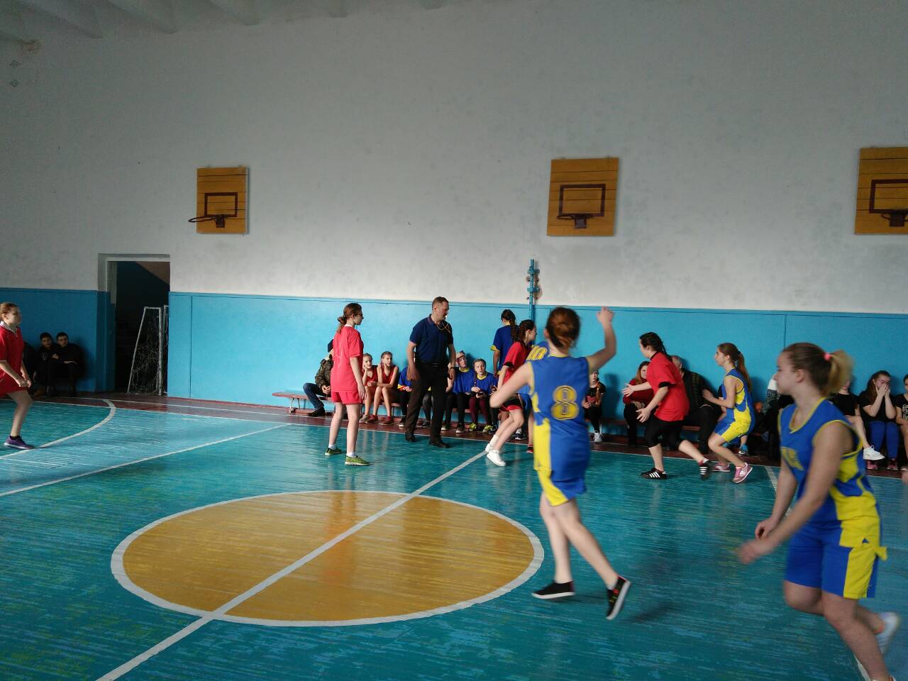Першість Васильківського району з баскетболу. Фото