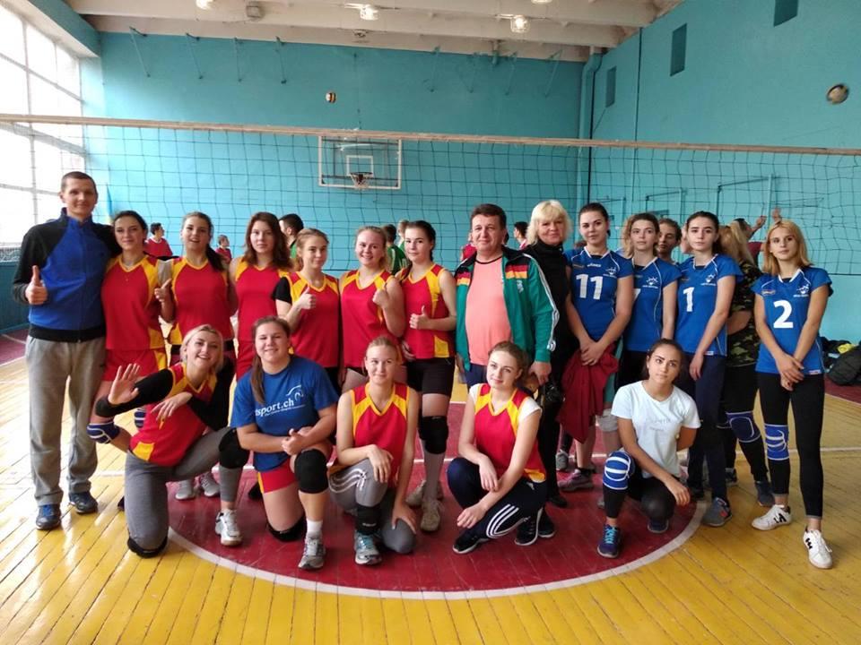 Перший етап Спортивних ігор України з волейболу. Фото