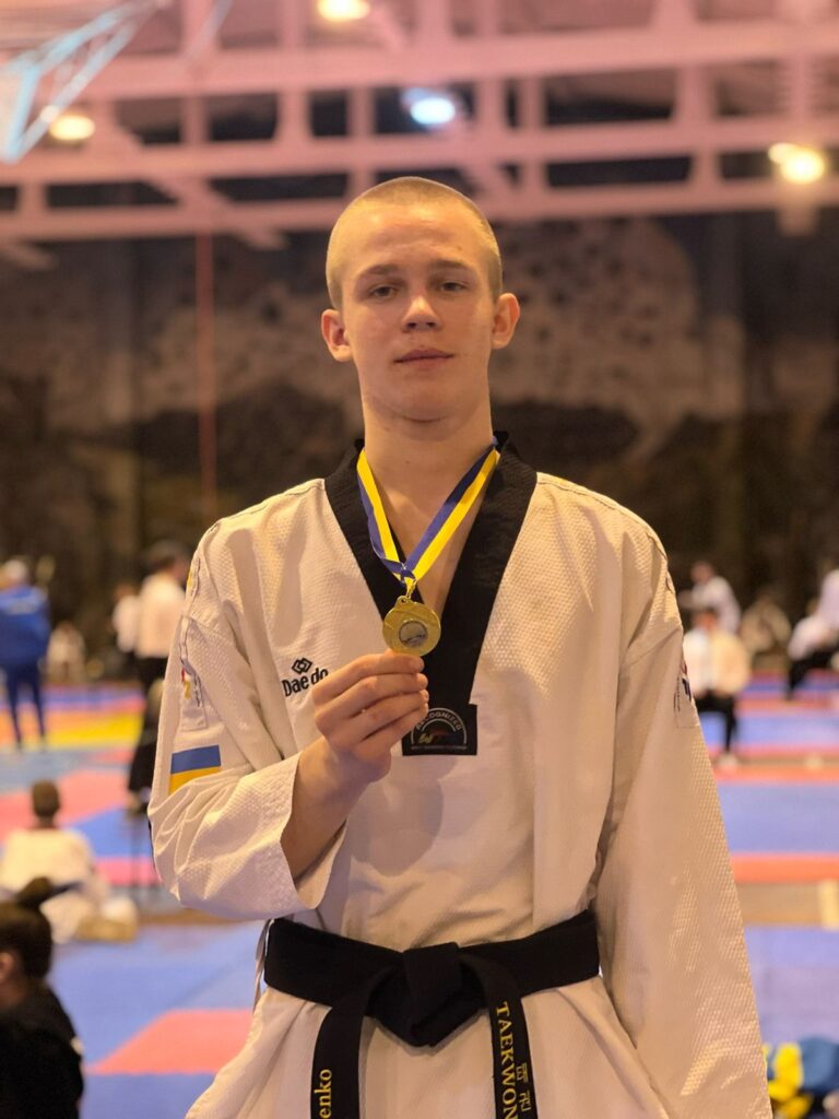 Максим Шульженко